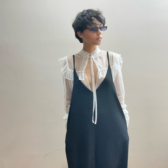 Solid Black pant jumpsuit - Picture 2 of 6